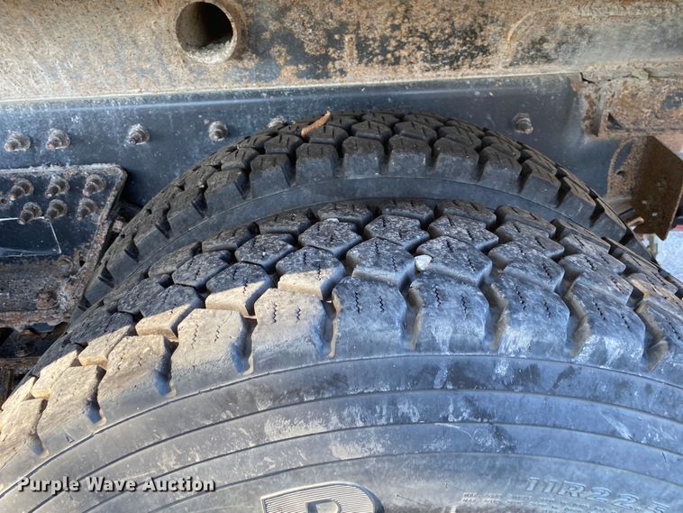 image for item IG9811 2008 International 7400 dump truck