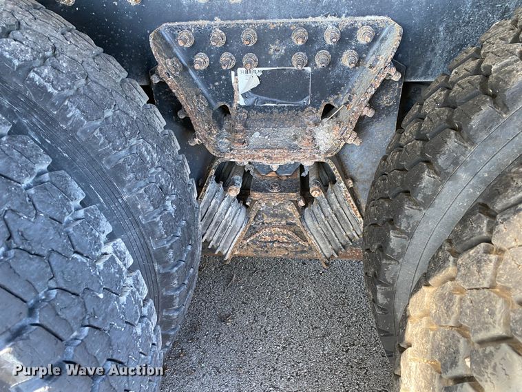 image for item IG9811 2008 International 7400 dump truck