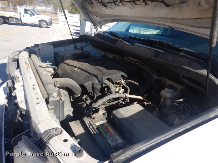 image for item IG9812 2013 Toyota Tundra Crew Cab pickup truck