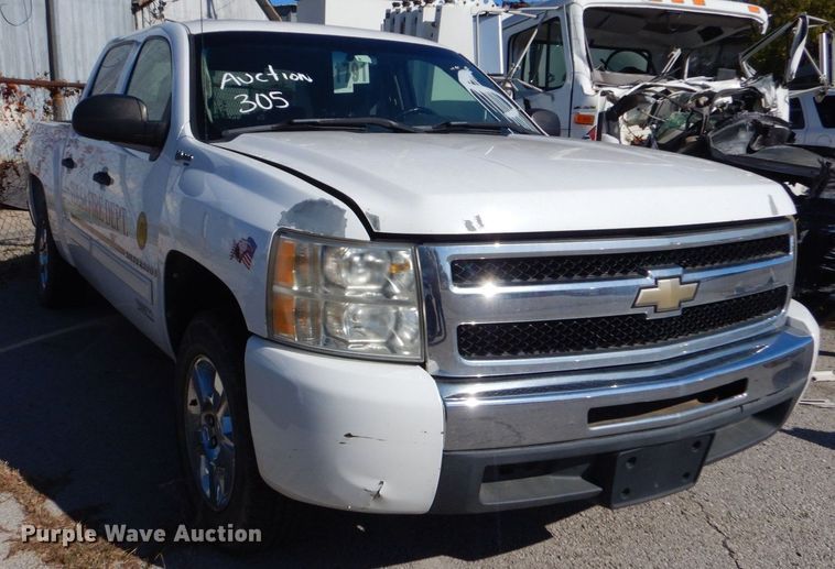 image for item IG9817 2009 Chevrolet Silverado Crew Cab pickup truck