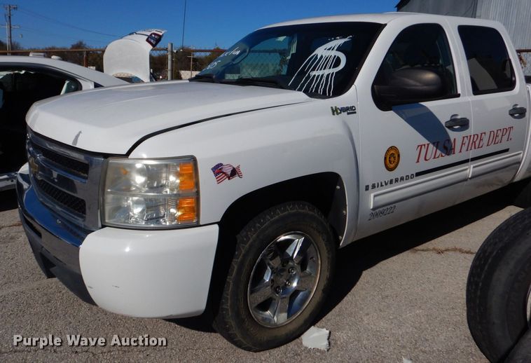 image for item IG9817 2009 Chevrolet Silverado Crew Cab pickup truck