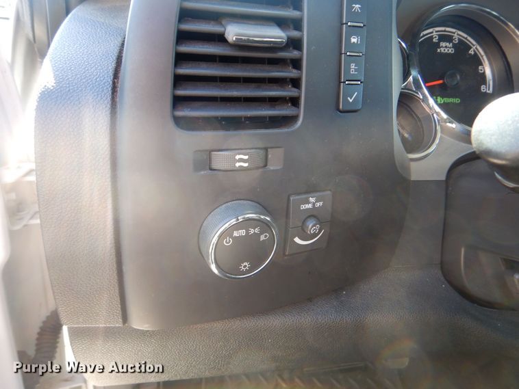 image for item IG9817 2009 Chevrolet Silverado Crew Cab pickup truck