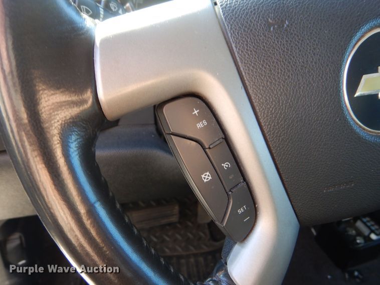 image for item IG9817 2009 Chevrolet Silverado Crew Cab pickup truck