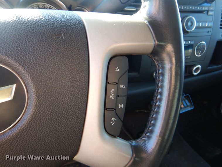 image for item IG9817 2009 Chevrolet Silverado Crew Cab pickup truck