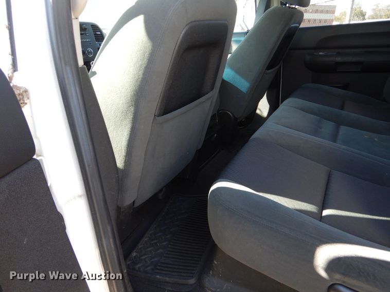 image for item IG9817 2009 Chevrolet Silverado Crew Cab pickup truck