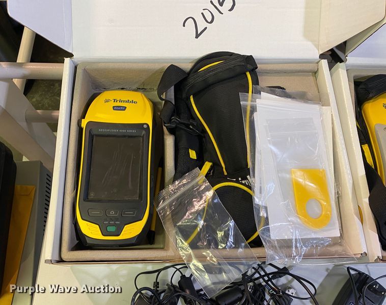 image for item IG9846 (3) Trimble data collectors