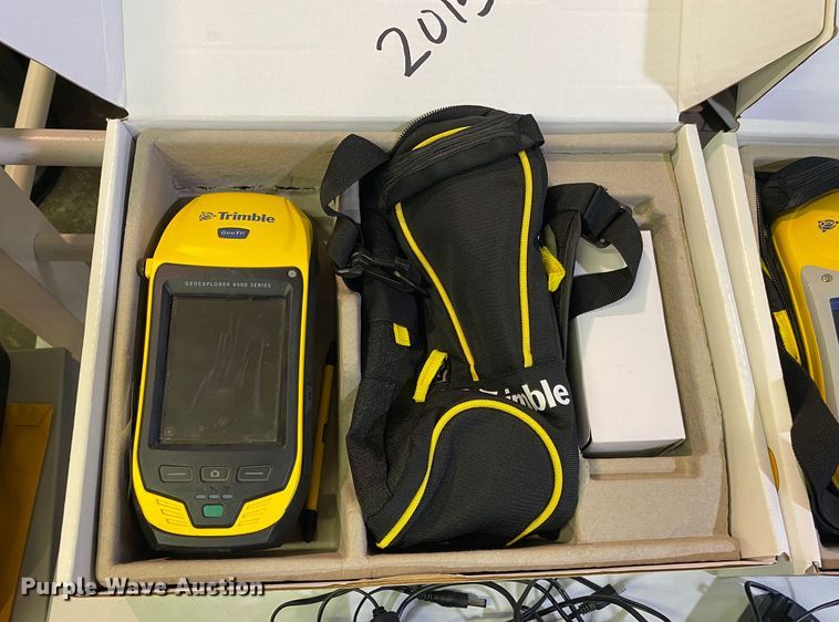 image for item IG9846 (3) Trimble data collectors