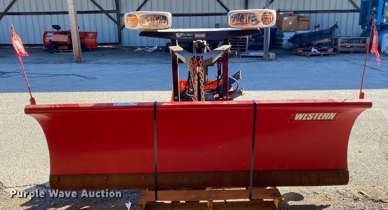 image for item IG9866 Western Pro-Plow  7.5'W snow plow