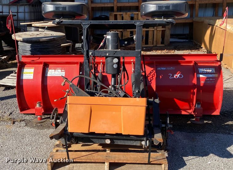 image for item IG9866 Western Pro-Plow  7.5'W snow plow