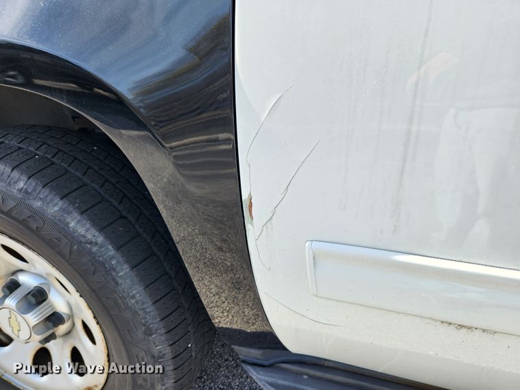 image for item JB9779 2010 Chevrolet Tahoe  SUV