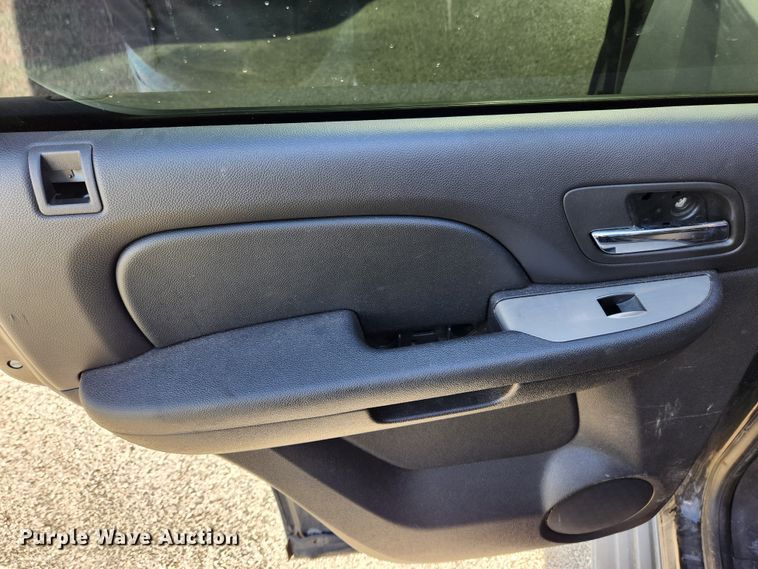 image for item JB9779 2010 Chevrolet Tahoe  SUV