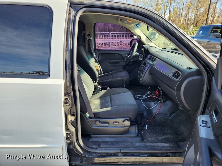 image for item JB9779 2010 Chevrolet Tahoe  SUV