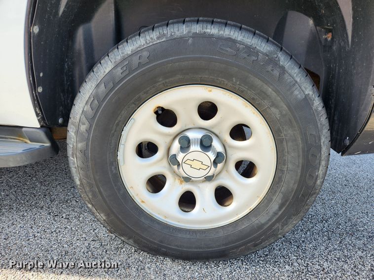 image for item JB9779 2010 Chevrolet Tahoe  SUV