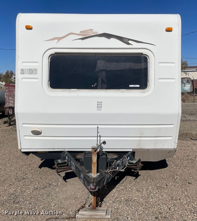 image for item JD9836 2005 Forest River Flagstaff  camper