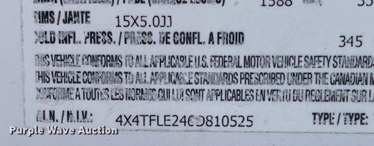 image for item JD9836 2005 Forest River Flagstaff  camper