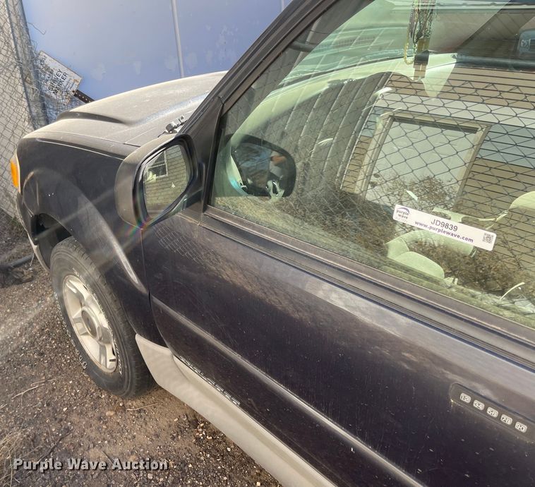 image for item JD9839 2002 Ford Explorer Sport  SUV