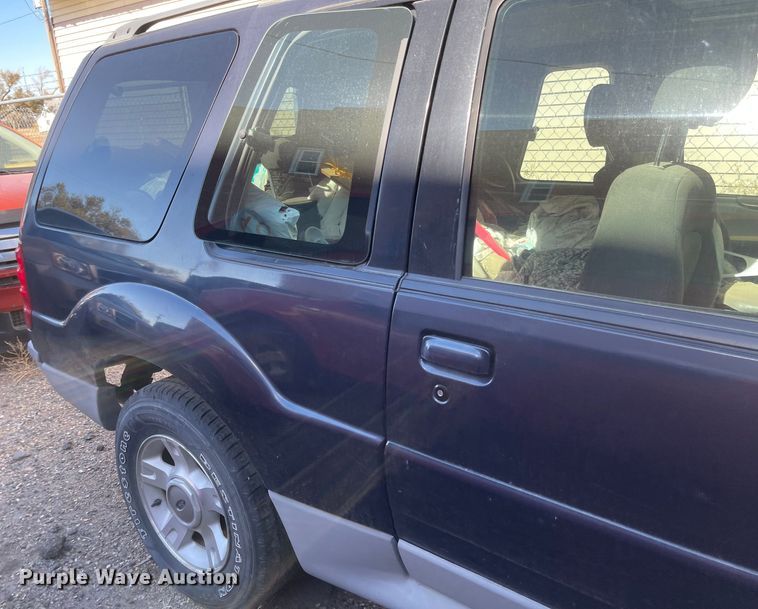 image for item JD9839 2002 Ford Explorer Sport  SUV