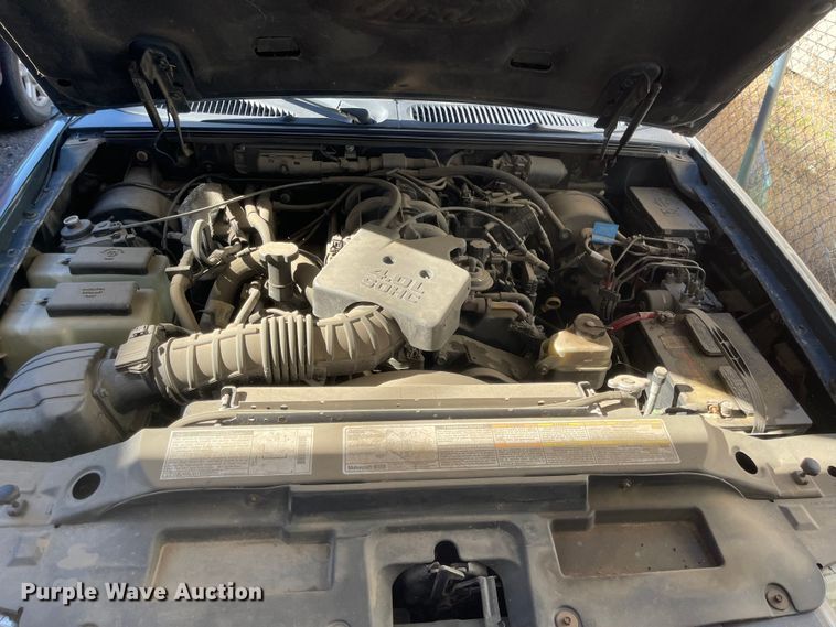 image for item JD9839 2002 Ford Explorer Sport  SUV