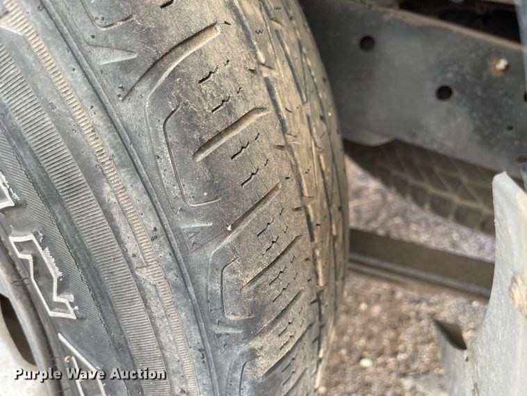 image for item JD9839 2002 Ford Explorer Sport  SUV