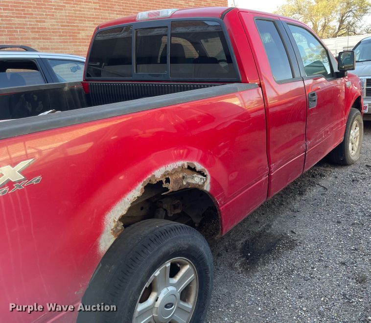 image for item JD9840 2005 Ford F150  SuperCab pickup truck