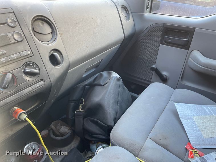 image for item JD9840 2005 Ford F150  SuperCab pickup truck