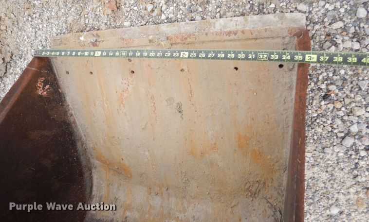 image for item JK9006 36" W backhoe bucket