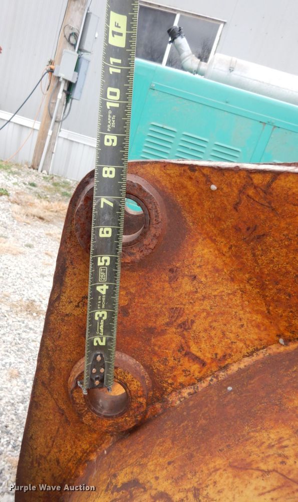 image for item JK9006 36" W backhoe bucket