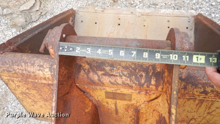 image for item JK9006 36" W backhoe bucket