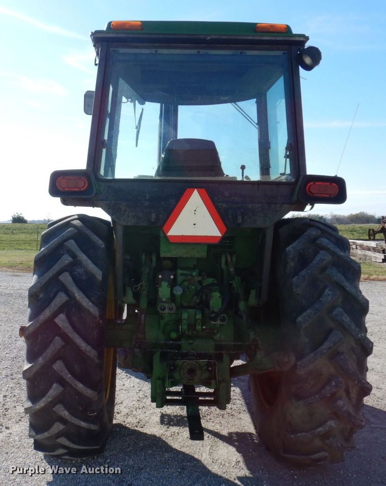 image for item JL9794 1978 John Deere 4440  tractor