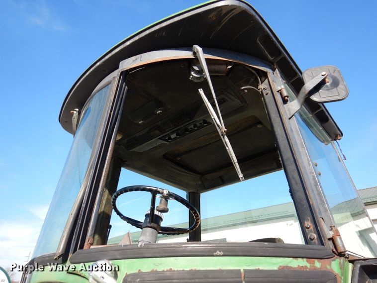 image for item JL9794 1978 John Deere 4440  tractor