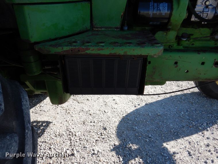 image for item JL9794 1978 John Deere 4440  tractor
