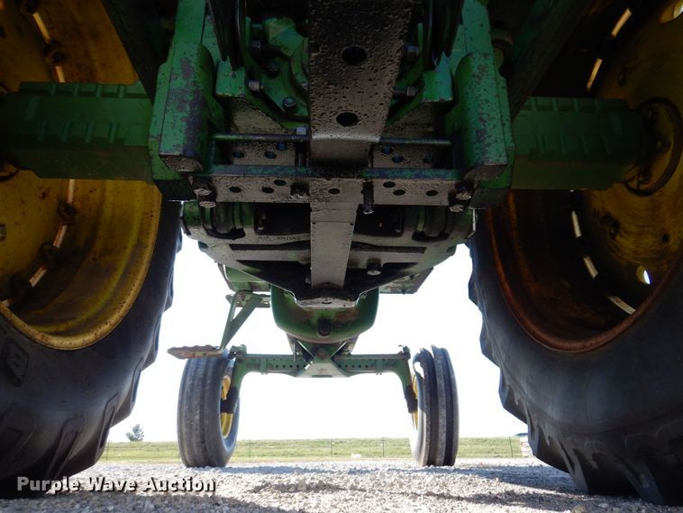 image for item JL9794 1978 John Deere 4440  tractor