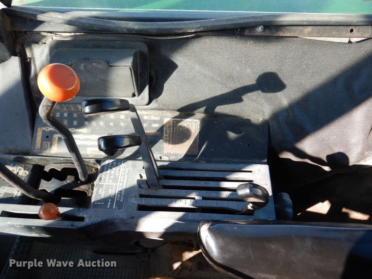 image for item JL9794 1978 John Deere 4440  tractor