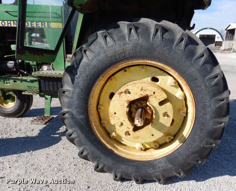 image for item JL9794 1978 John Deere 4440  tractor