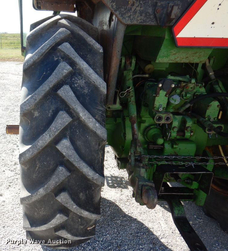 image for item JL9794 1978 John Deere 4440  tractor