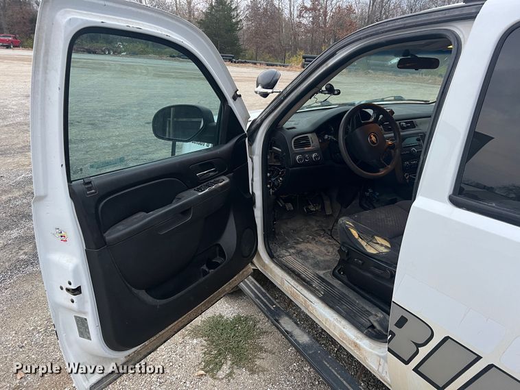 image for item JU9876 2010 Chevrolet Tahoe LS  SUV