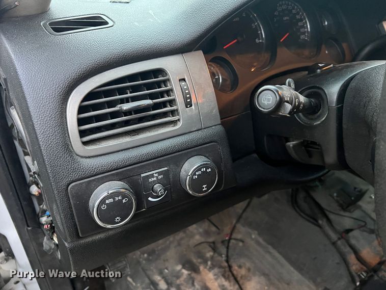 image for item JU9876 2010 Chevrolet Tahoe LS  SUV