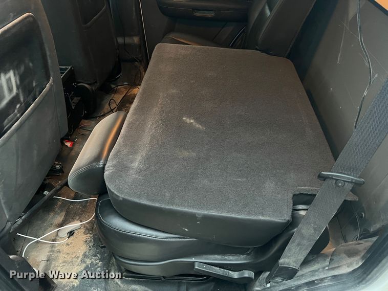 image for item JU9876 2010 Chevrolet Tahoe LS  SUV