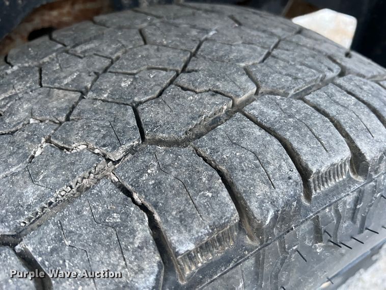 image for item JU9876 2010 Chevrolet Tahoe LS  SUV