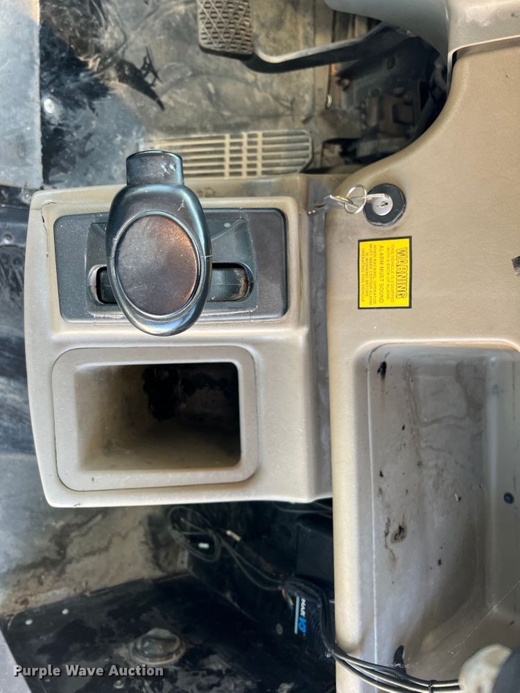 image for item KF9807 2005 Thomas  school bus