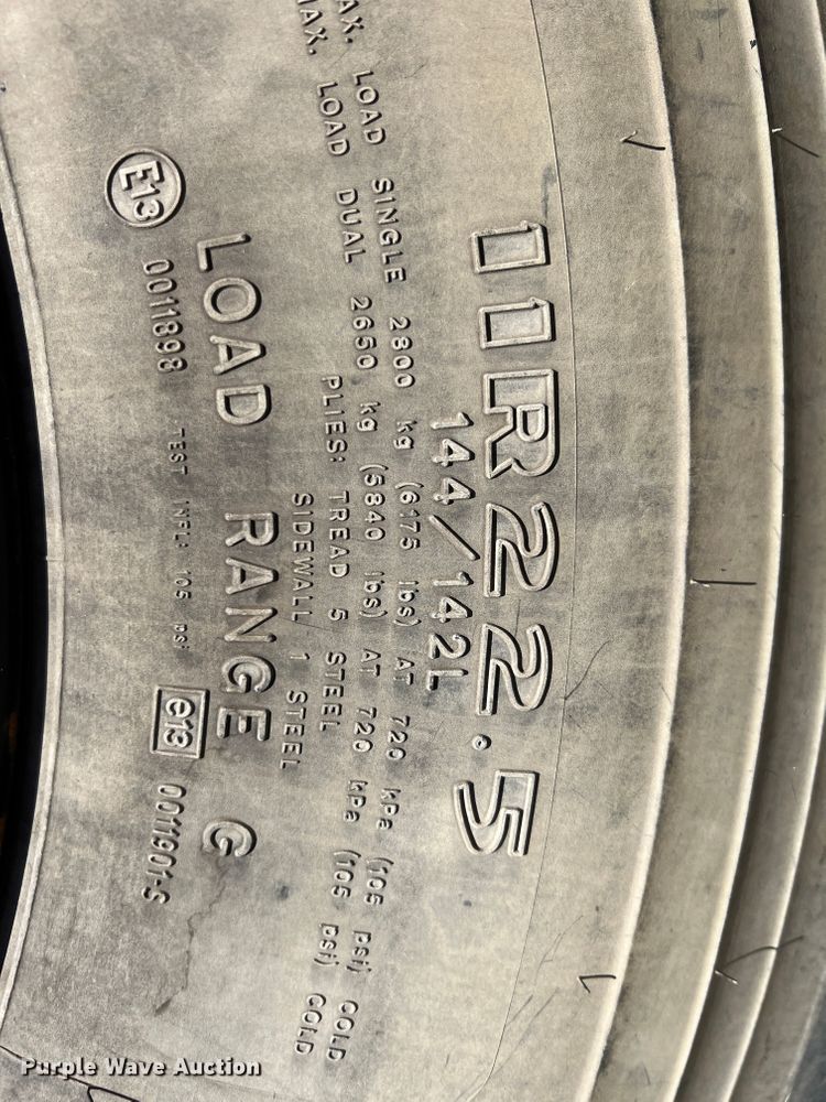 image for item KF9807 2005 Thomas  school bus