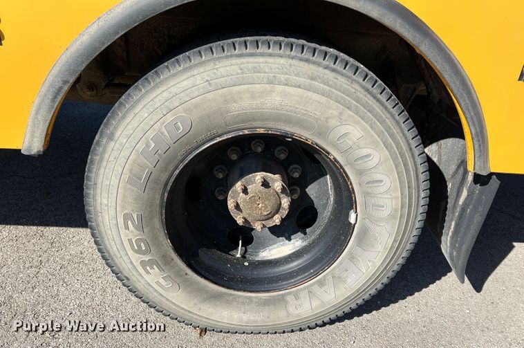 image for item KF9807 2005 Thomas  school bus