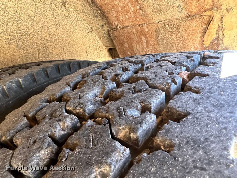 image for item KF9807 2005 Thomas  school bus