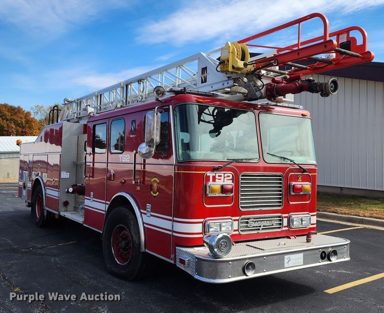 image for item KH9162 2005 Seagrave TR44DA  fire truck