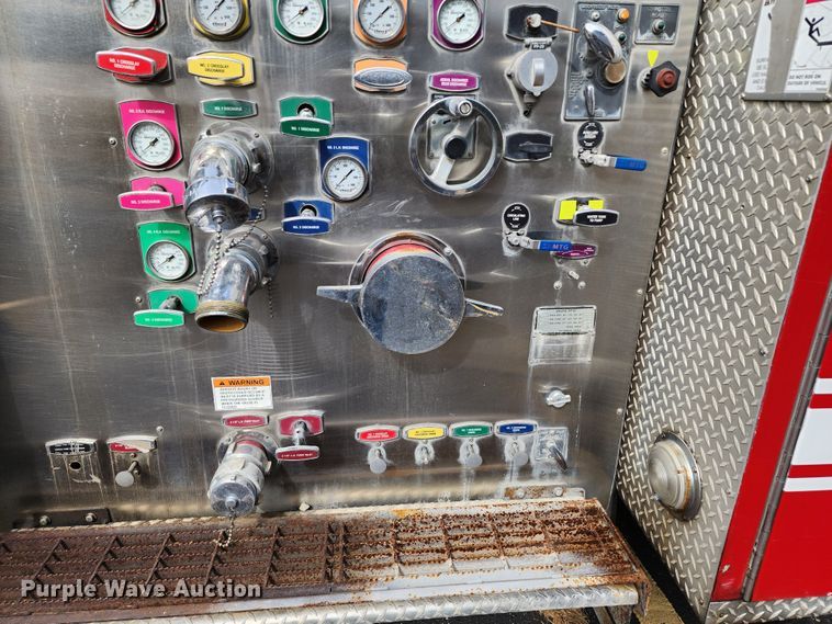 image for item KH9162 2005 Seagrave TR44DA  fire truck