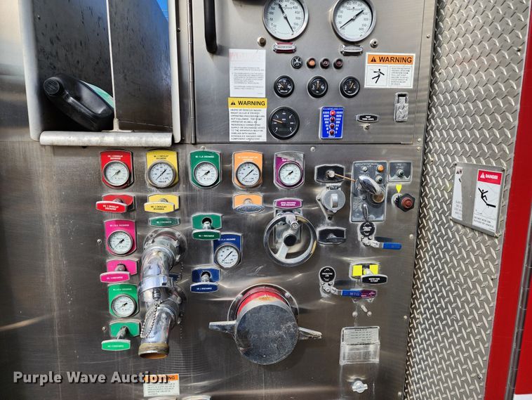 image for item KH9162 2005 Seagrave TR44DA  fire truck