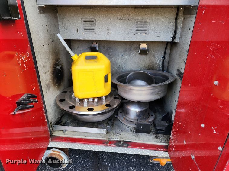 image for item KH9162 2005 Seagrave TR44DA  fire truck