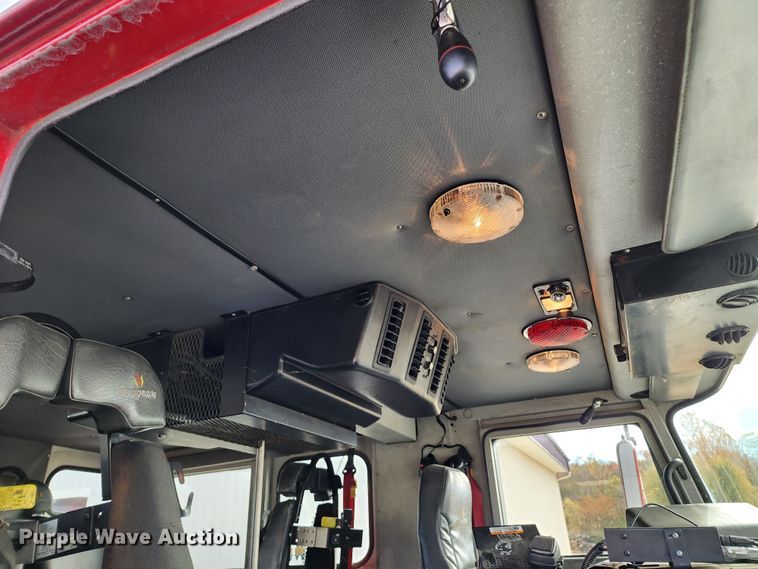 image for item KH9162 2005 Seagrave TR44DA  fire truck