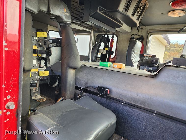 image for item KH9162 2005 Seagrave TR44DA  fire truck