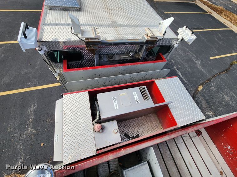 image for item KH9162 2005 Seagrave TR44DA  fire truck